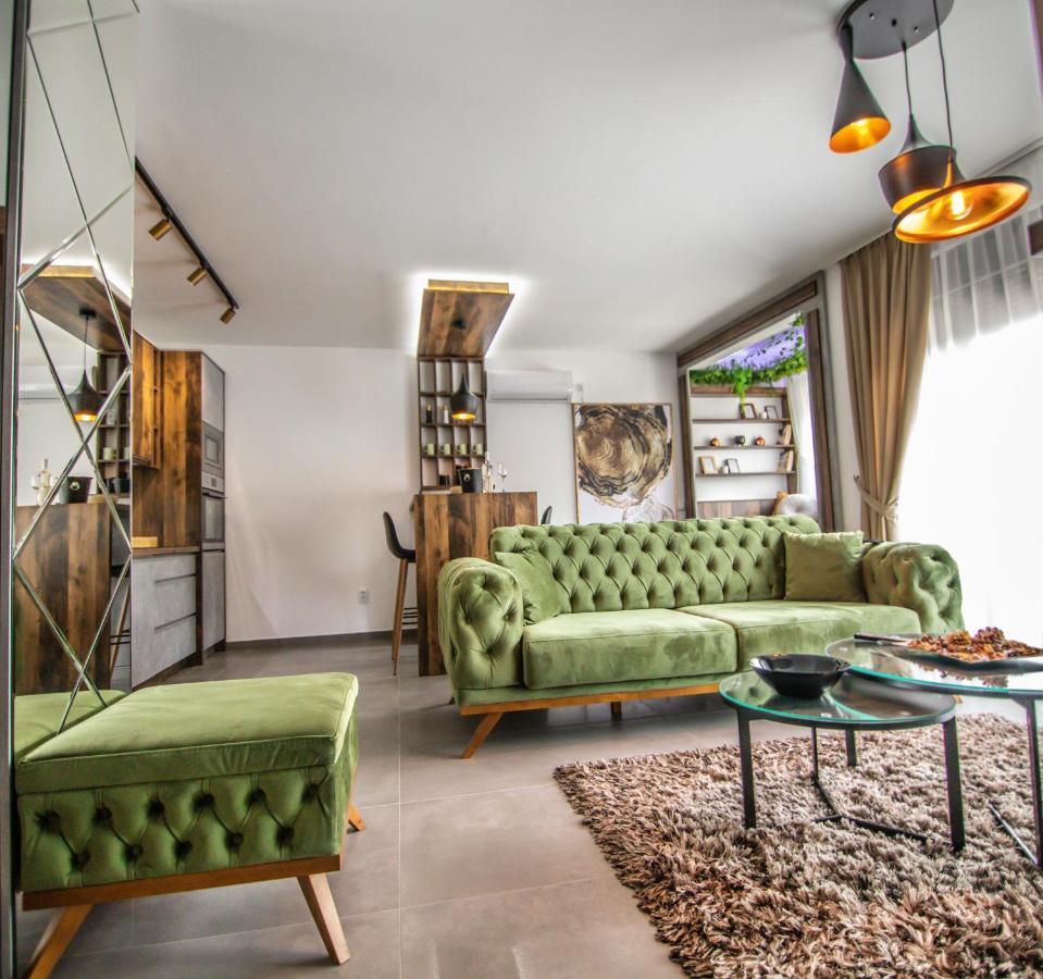 Royal Luxury Apartment 브르사츠 외부 사진