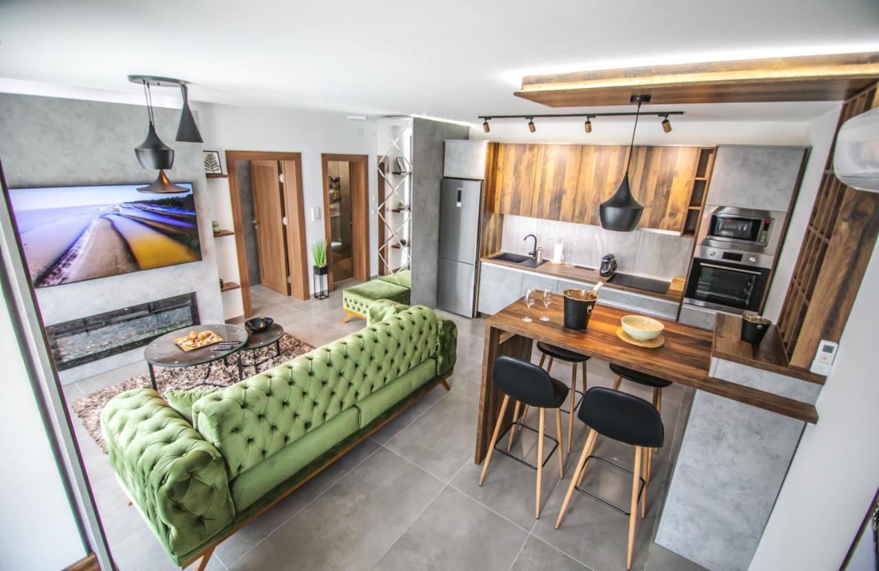 Royal Luxury Apartment 브르사츠 외부 사진