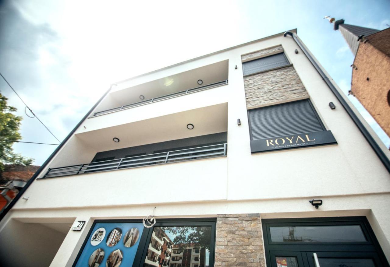 Royal Luxury Apartment 브르사츠 외부 사진
